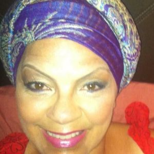 Meet your Posher, Veronica